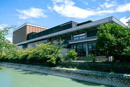 　撮影：山地憲太　写真提供：ロームシアター京都（公益財団法人京都市音楽芸術文化振興財団）