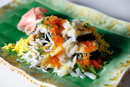 　大阪のランチビュッフェには「時間無制限」のプランも！（写真は「大阪マリオット都ホテル」で食べられる「こぼれ巻き寿司」）