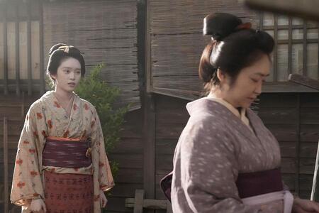 『ばけばけ』第３５回より。僻む母・フミ（池脇千鶴）に釈明するトキ（高石あかり）（Ｃ）ＮＨＫ