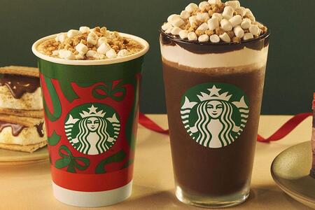 　スターバックスの新ドリンク（左から）「スモア チョコレート ラテ」「スモア チョコレート フラペチーノ」