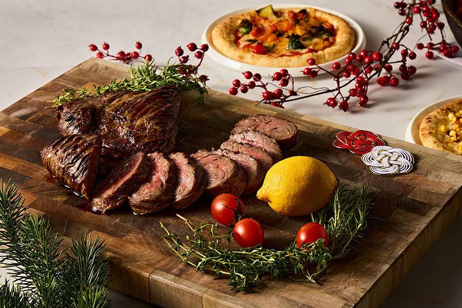 　大阪では、お正月からホテルビュッフェが盛りだくさん！（写真は「ｖｏｃｏ大阪セントラル」）