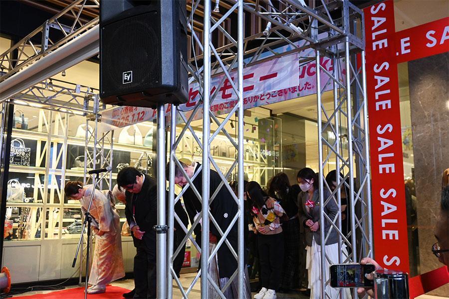 心斎橋オーパ 閉店セレモニーの様子（1月12日 Lmaga.jp撮影）