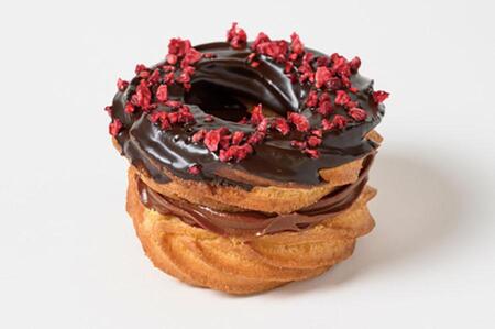 　人気菓子店「アトリエうかい」のドーナツが誕生