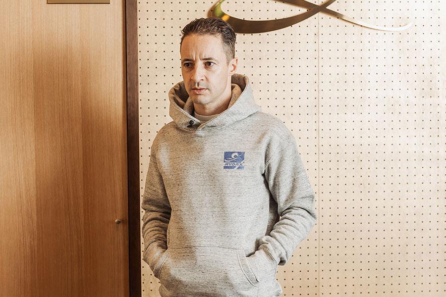 　「ＣＬ ｂｙ Ｃ.ルメール」新コレクションより、ＳＴＲＥＥＴ ＲＹＤＥＲ / ＧＬＡＭ ＲＹＤＥＲ（２万４２００円）