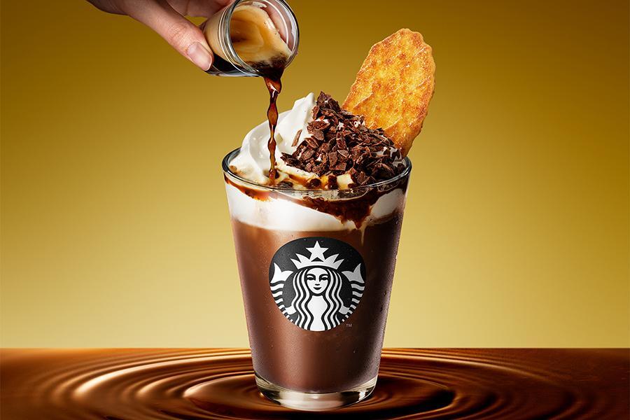 　カカオ エスプレッソ アフォガート フラペチーノ（Ｔａｌｌサイズのみ、持ち帰り８８４円、店内利用９００円）