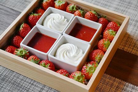 「ヒルトン京都」（京都市中京区）で開催中の『ストロベリーにメロメロ～Strawberry Addict～』（1月12日撮影／Lmaga.jp）