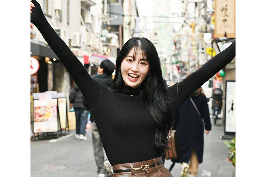 　吉本新喜劇座員の小寺真理（Ｌｍａｇａ.ｊｐ撮影）