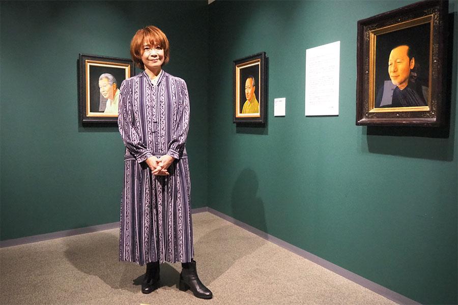 内覧会に出席した漫画家・文筆家・画家のヤマザキマリ（2月20日・京都市内）