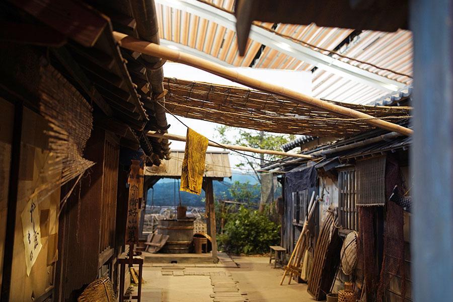 　「『ばけばけ』セット公開」では「天国長屋」７軒が建ち並ぶ（２月１９日撮影／Ｌｍａｇａ.ｊｐ）