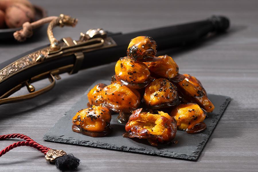 　「芋田屋又三郎」の又三郎あめいも（１６２０円）