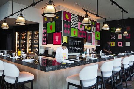 　２月２７日に「コンラッド大阪」内にオープンしたデザートバー「ムデ バイ ジャスティン・リー」