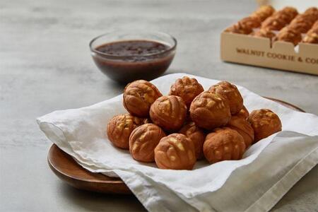 　韓国発のスイーツブランド「ＢＯＫＨＯＤＵ（ボクホドゥ）」の「くるみあんボール」