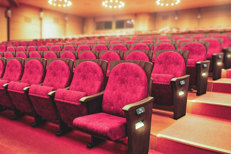 「梅田芸術劇場 メインホール」の新座席イメージ