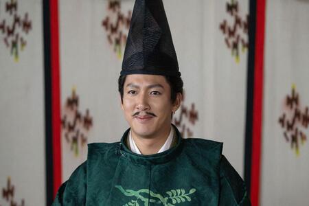 　『豊臣兄弟！』より。足利義昭（尾上右近）©ＮＨＫ