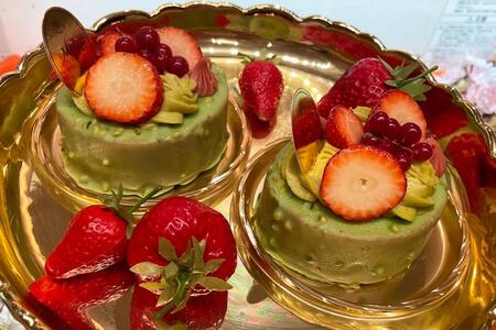 　「モンシェール」の「ルージュ・ピスタチオ」（９７２円）