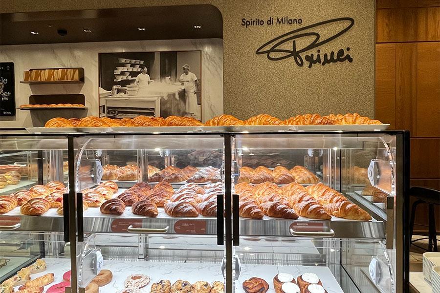 　西日本初上陸となる「スターバックス リザーブカフェ」店内（Ｌｍａｇａ.ｊｐ撮影）