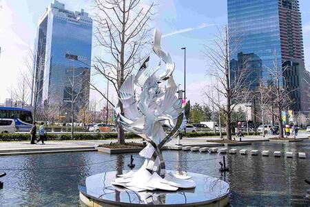 　『大阪アート＆デザイン２０２６』で展示される米山舞氏のグランフロント大阪「ＡＲＴ ＳＣＲＡＭＢＬＥ」