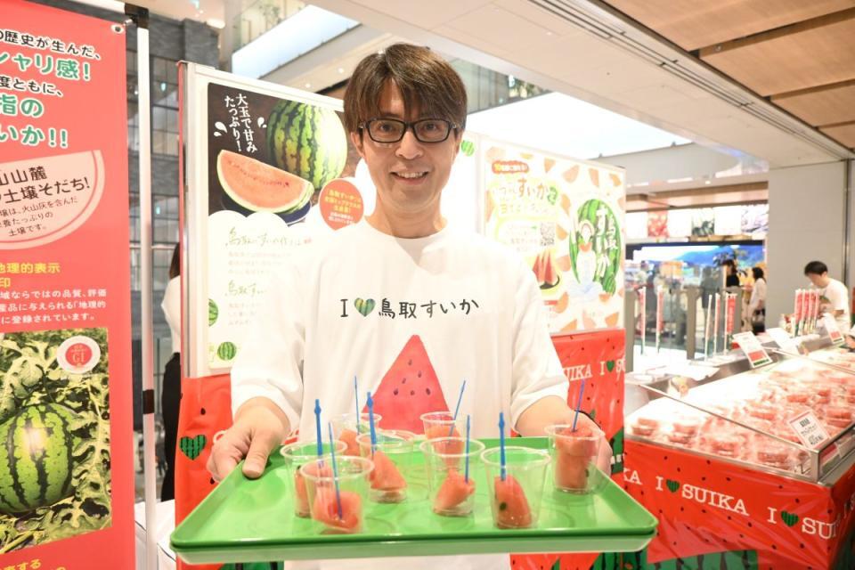 　シャリシャリした食感の、甘くてみずみずしい「鳥取すいか」を召し上がれ！(６月２０日 ＫＩＴＴＥ大阪)
