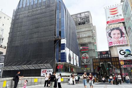 　大阪・道頓堀にある「Ｈ＆Ｍ戎橋店」（Ｌｍａｇａ.ｊｐ撮影）