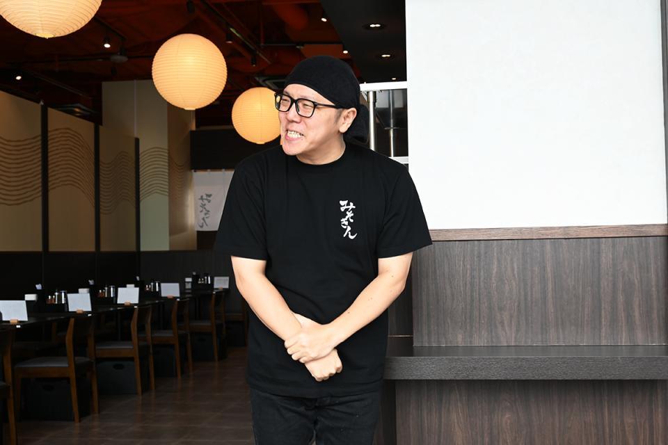 　人気ＹｏｕＴｕｂｅｒのＨＩＫＡＫＩＮが来阪（７月３１日・天王寺／Ｌｍａｇａ.ｊｐ撮影）