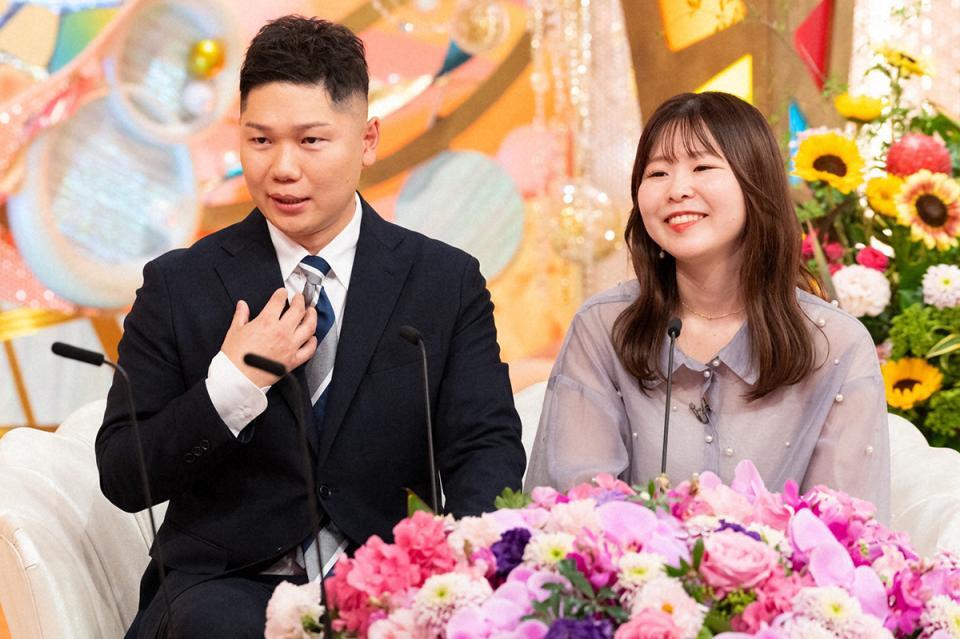出会いはナンパ…旅館を営むカップル、夫は「任せてください」喪服で