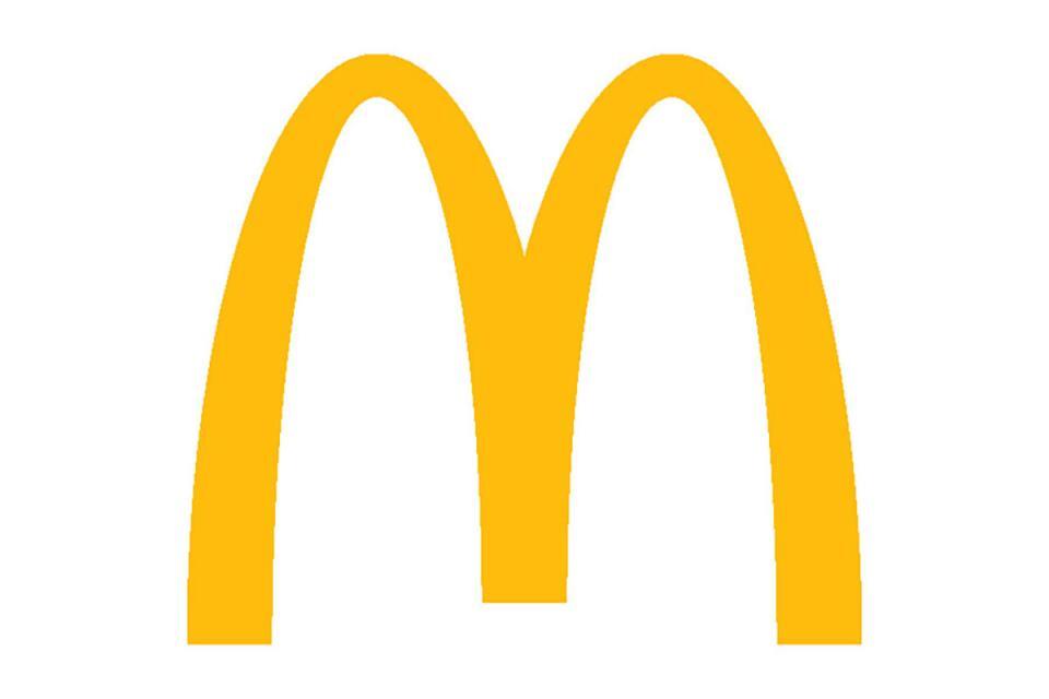 ファストフードチェーン「マクドナルド」では、2024年7月に発売し大人気となった期間限定ドリンクをリニューアルし、8月19日から再販すると発表