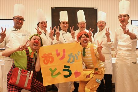 　各ホテルレストランの料理長、副料理長らが工夫を凝らしたランチで地域と子どもたちの未来に貢献！入院しているこどもたちを支えるクラウンたちから「ありがとう」のメッセージが