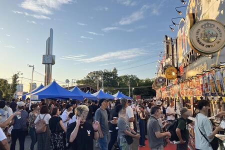 大阪で「野外ビールフェス」、ドイツ料理などフードも充実！