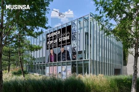 　大阪・梅田「ＶＳ.」で１０月２３日～１１月８日まで開催される『ＭＵＳＩＮＳＡ Ｏｓａｋａ Ｐｏｐ－Ｕｐ Ｓｔｏｒｅ ２０２６』