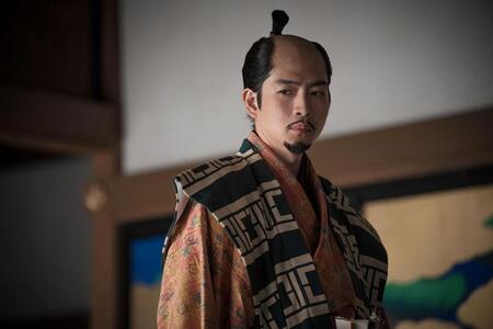 　『豊臣兄弟！』第４１回より。月代姿で大坂城に現れた徳川家康（松下洸平）©ＮＨＫ