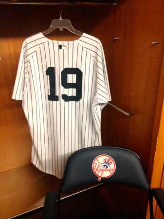 　ヤンキースの公式ツイッターに掲載された背番号「１９」のユニホームの写真