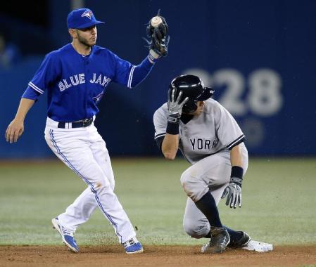 　６回、二盗を決めたヤンキースのイチロー（共同）