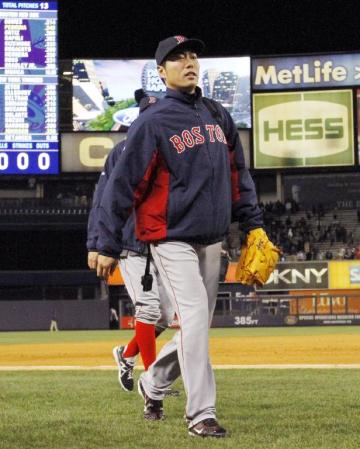 　ヤンキース戦の登板を回避し、引き揚げるレッドソックス・上原