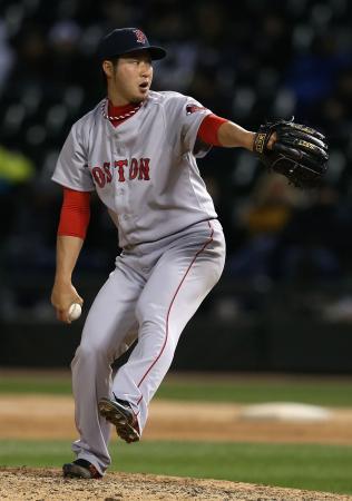 　ホワイトソックス戦の８回に登板し、２／３回を無安打無失点のレッドソックス・田沢＝シカゴ（ゲッティ＝共同）