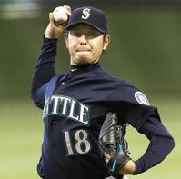 　アストロズ戦の先発で今季初登板し、６回２／３を６安打４失点で勝利投手になったマリナーズ・岩隈＝ヒューストン（ＡＰ＝共同）