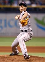 　レイズ戦の９回に登板し、三者凡退に抑えたレッドソックス・上原＝セントピーターズバーグ（ゲッティ＝共同）