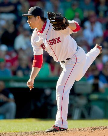 　マリナーズ戦の８回に登板し、１回を無安打無失点のレッドソックス・田沢＝ボストン（ゲッティ＝共同）