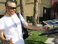 イチロー Tシャツ新バージョンを披露