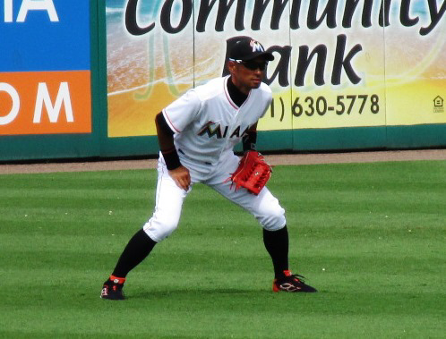 今オープン戦２度目の左翼を守るイチロー＝フロリダ州ジュピター（撮影・小林信行）