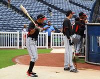 イチロー代打で一ゴロ　再びベンチから