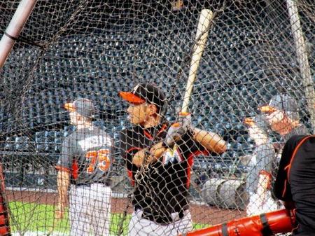 試合前に打撃練習を行うイチロー＝フェニックス（撮影・小林信行）