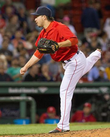 　フィリーズ戦の８回に登板し、１回を１安打無失点のレッドソックス・田沢＝ボストン（ゲッティ＝共同）