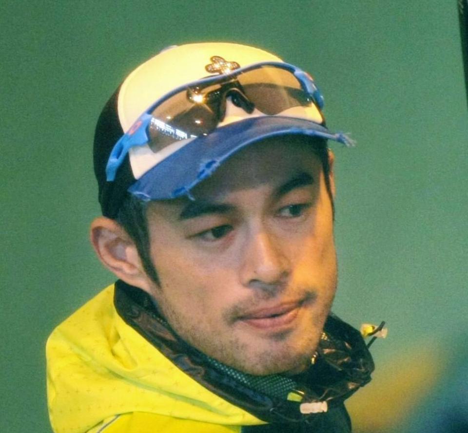 　イチローはオリックスの新人選手に交じって練習した