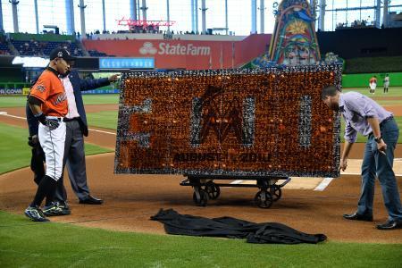 イチロー選手の偉業を祝福 マーリンズがセレモニー