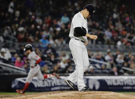 　レッドソックス戦の前回登板で打ち込まれたヤンキースの田中将大＝６月６日、ニューヨーク（ＡＰ＝共同）