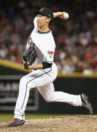 　ロッキーズ戦に４番手で登板したダイヤモンドバックス・平野＝フェニックス（ゲッティ＝共同）