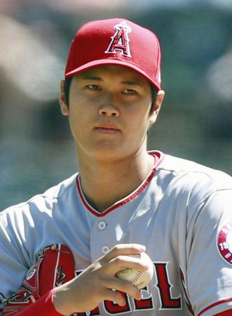 　１日、メジャー初登板で初勝利を挙げたエンゼルス・大谷翔平選手。この帽子が米国野球殿堂博物館に寄贈される（共同）