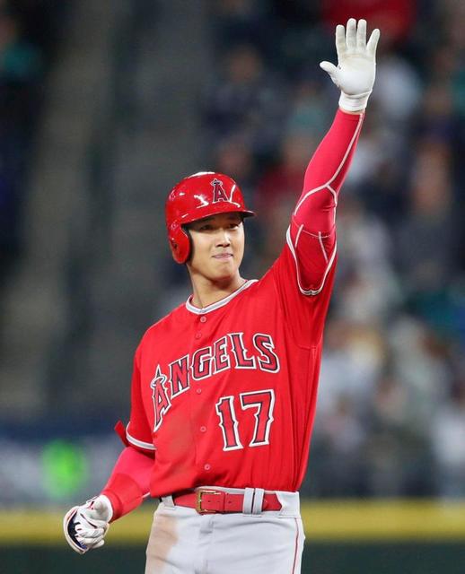 大谷翔平、第5打席バット折れ一ゴロ 4打数2安打1打点/大 大谷翔平、第5打席バット折れ一ゴロ 4打数2安打1打点/大