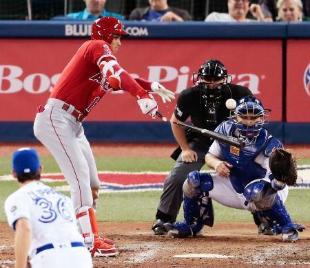 大谷、起死回生の同点打 大リーグ、前田は４勝目