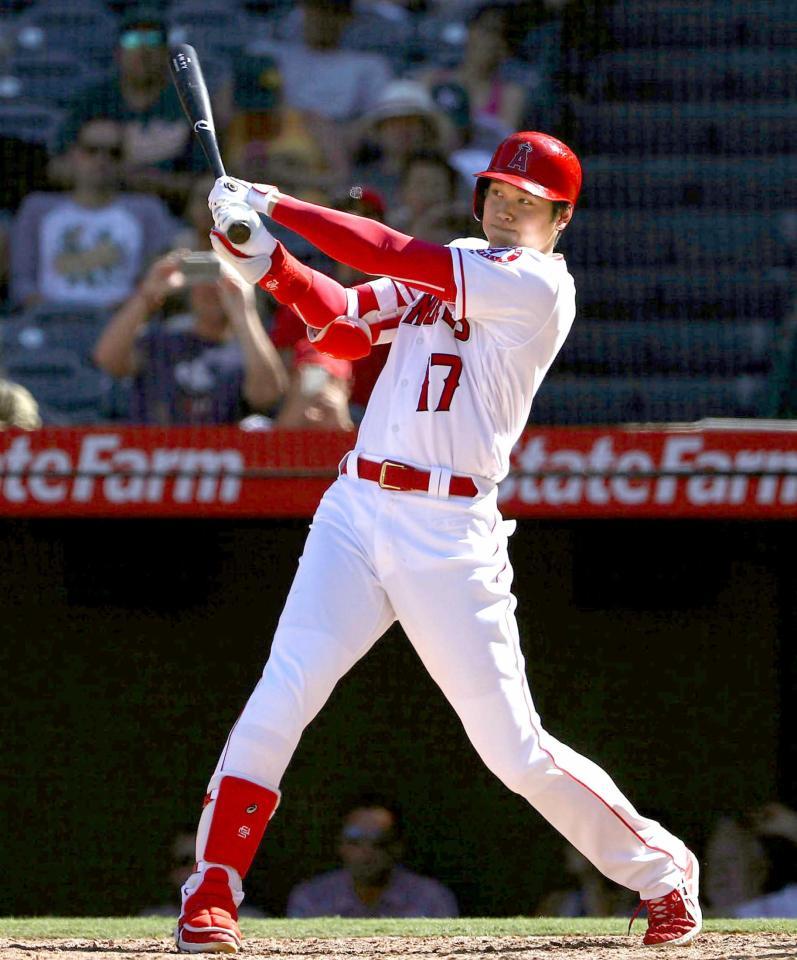 　９回、中前打を放つ大谷（ゲッティ＝共同）